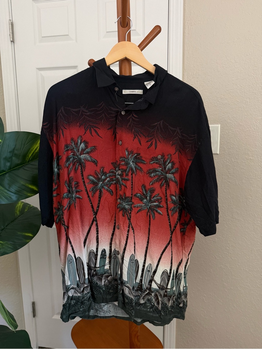 Classic Palm-Print Short-Sleeve Button-Down Shirt - Black & Red